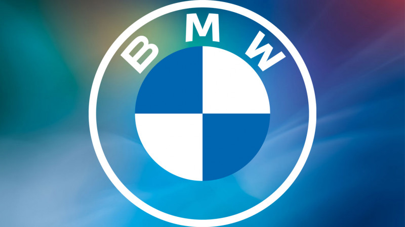 BMW mení svoje logo