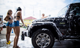 Bikini Carwash - bilancujeme