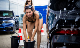 Bikini Carwash - bilancujeme