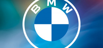 BMW mení svoje logo