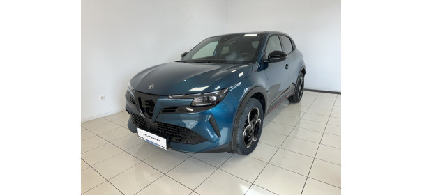 ALFA ROMEO JUNIOR Ibrida SPECIALE 1.2T Hybrid 136k 6AT